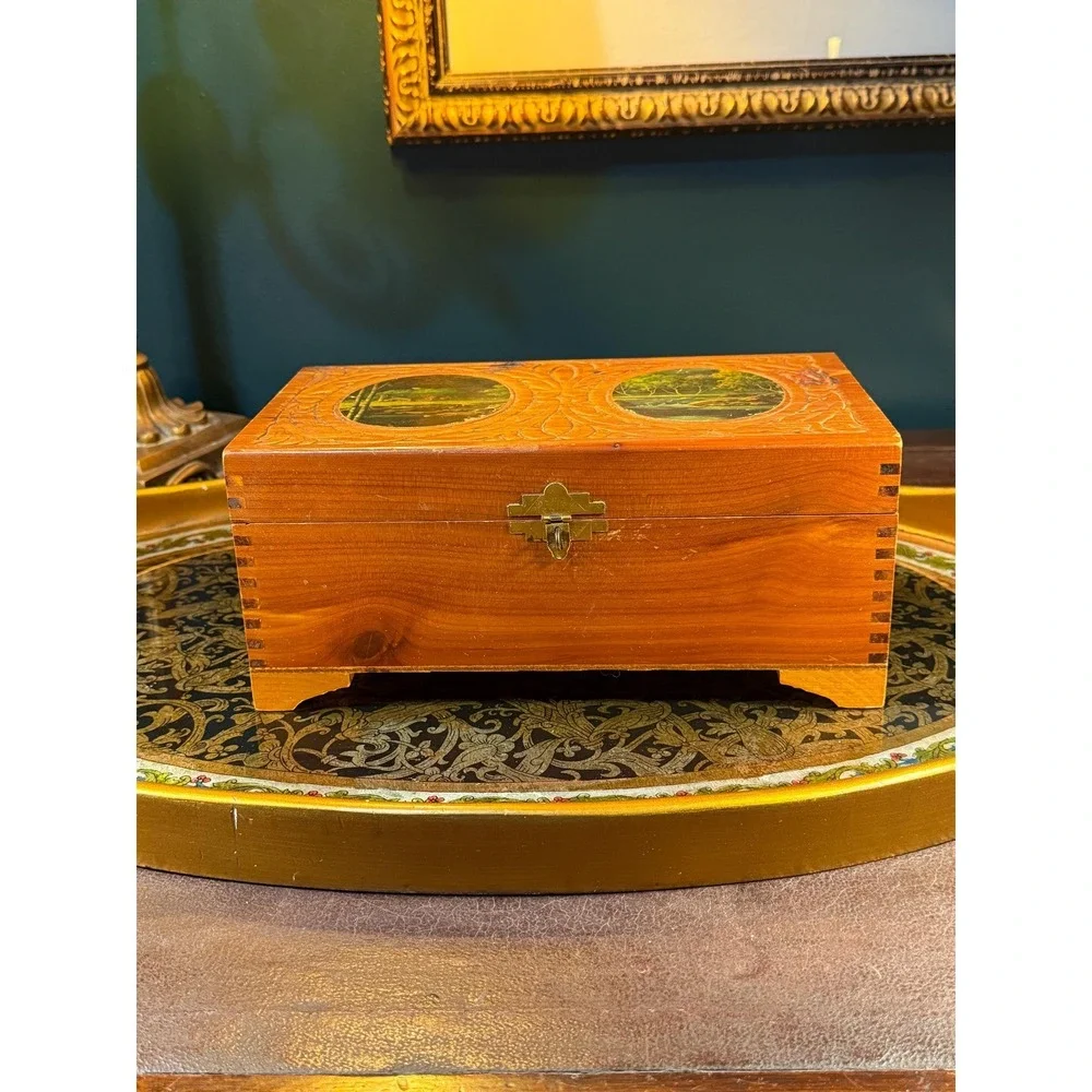 1950s Cedar Vanity‎ Box with Mirror and Carved Scenic Lid – Keepsake Box